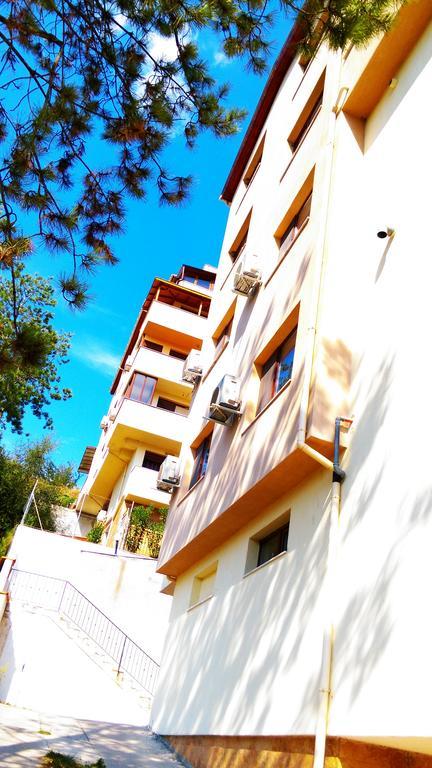 United Apartments ساندانسكي المظهر الخارجي الصورة