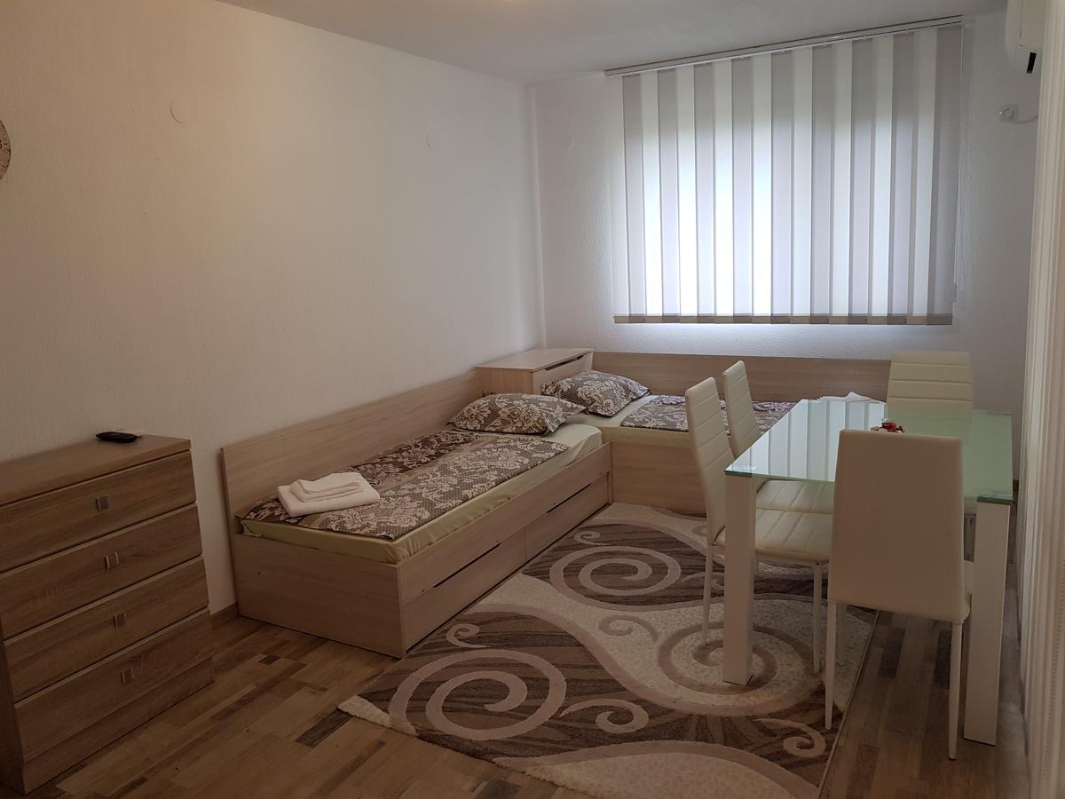 United Apartments ساندانسكي المظهر الخارجي الصورة